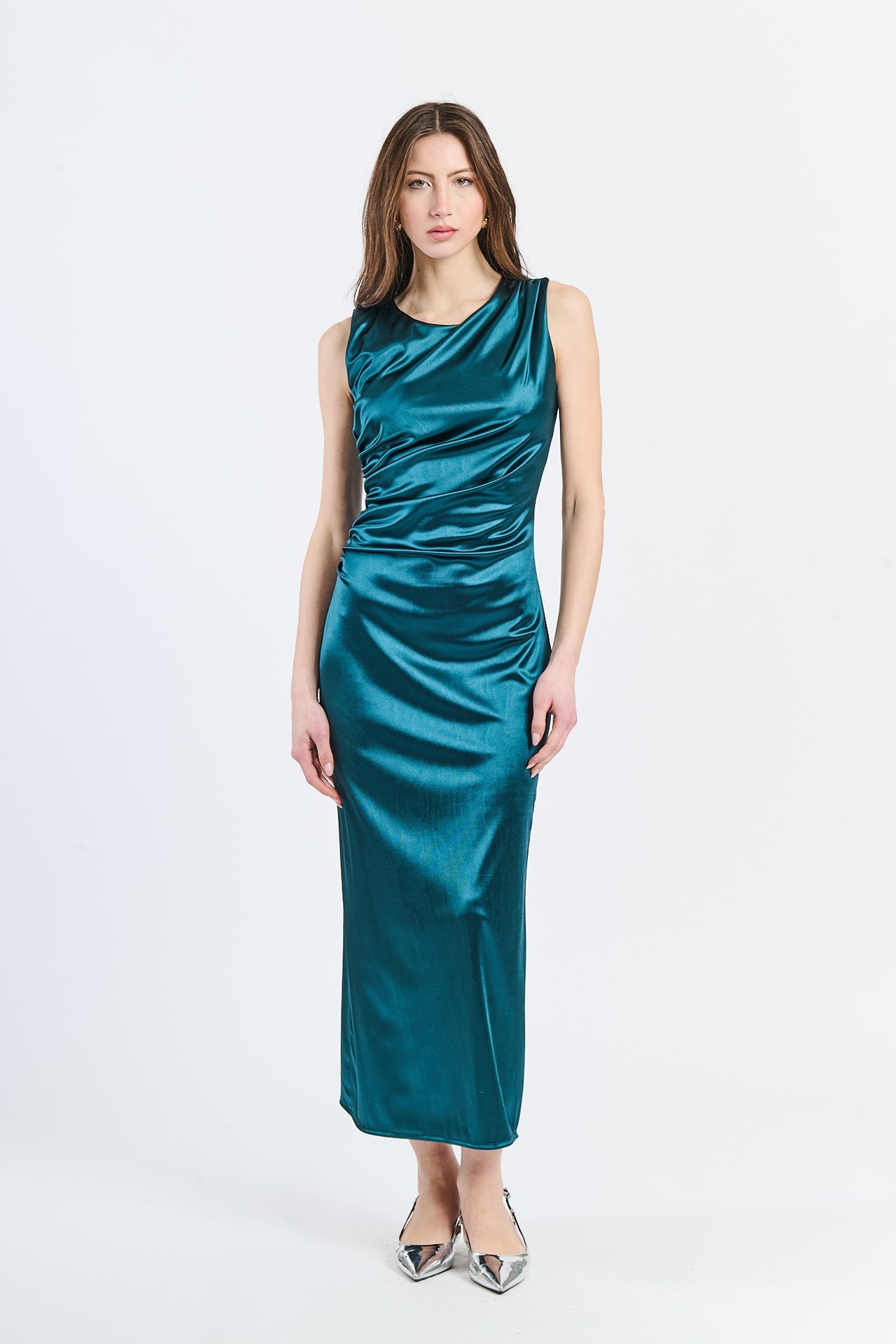 Vestito Verde.S con drappeggi sul busto e tessuto lucido, stile vibrante