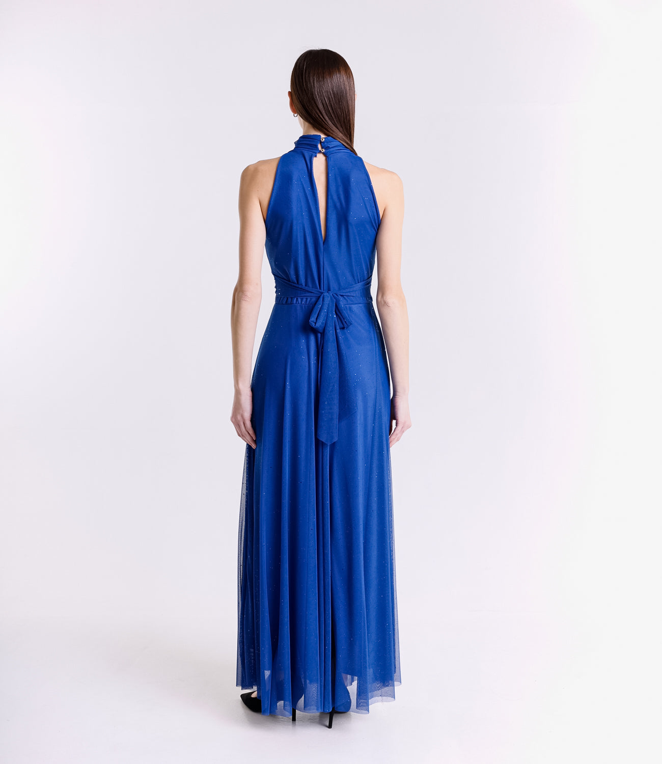 Vestito bluette con puzzo e frange anteriori, aspetto giocoso per feste.