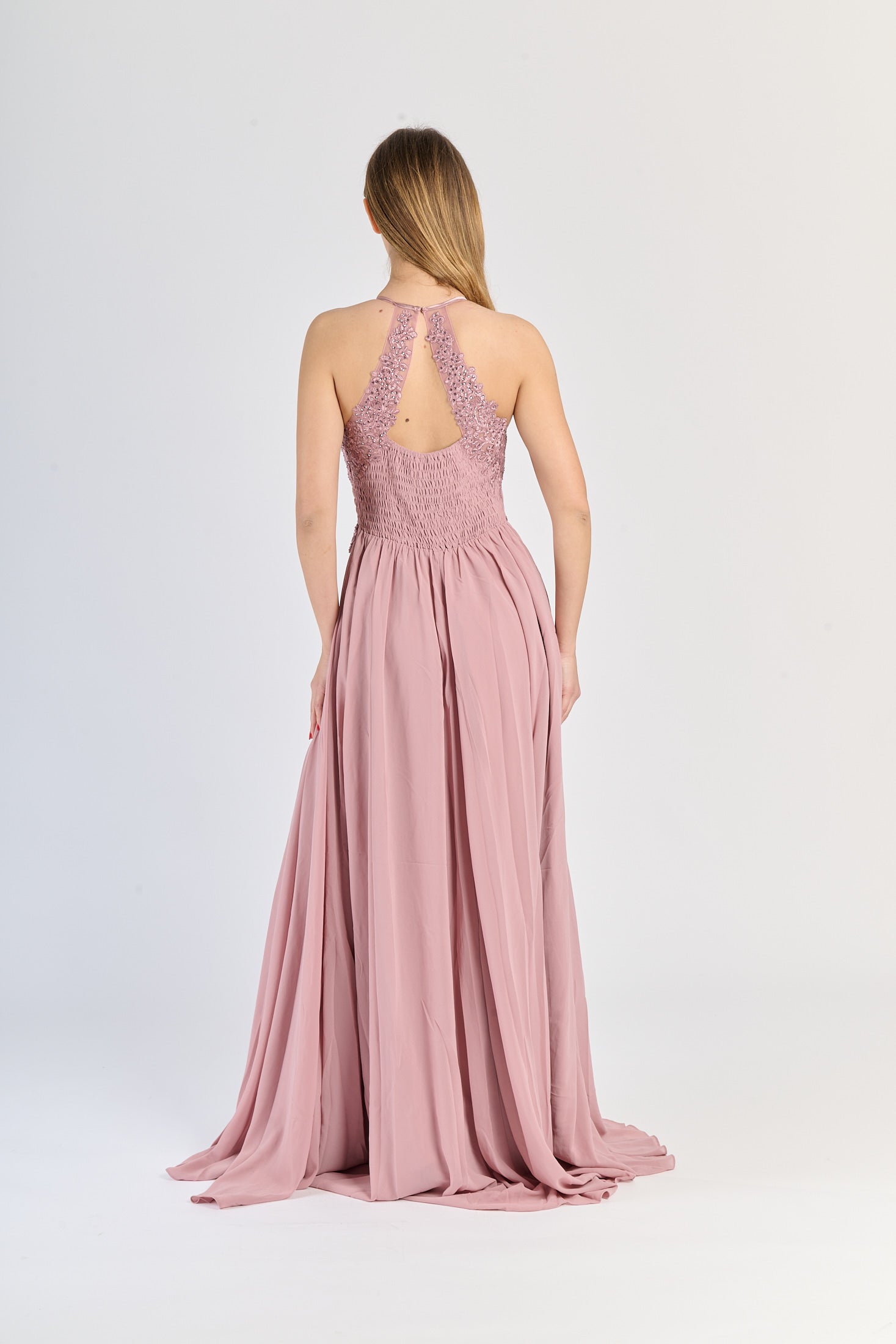 Vestito da cerimonia Rosa Antico, chiffon leggero, pizzo raffinato e apertura stilosa