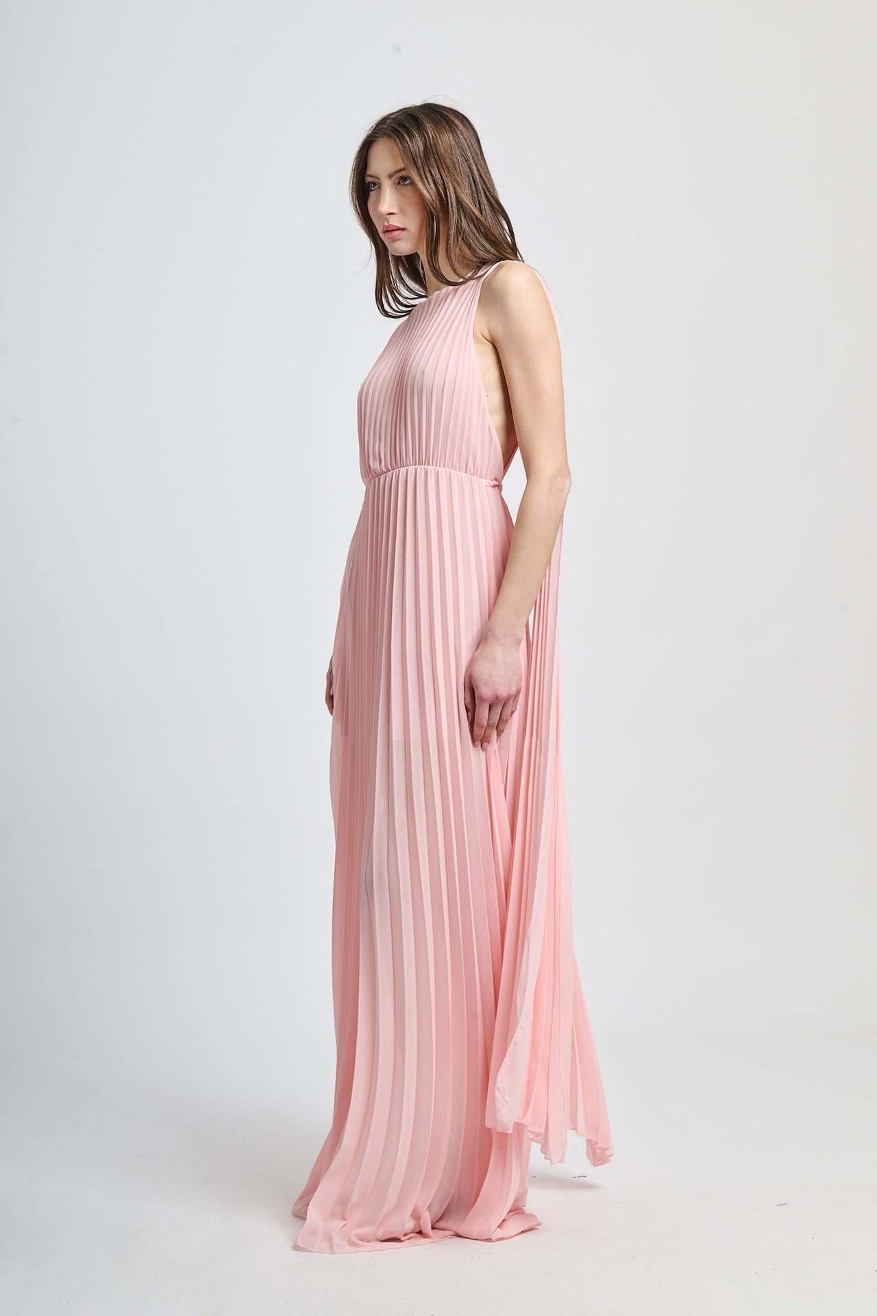 Abito formale rosa in tessuto leggero, ideale
