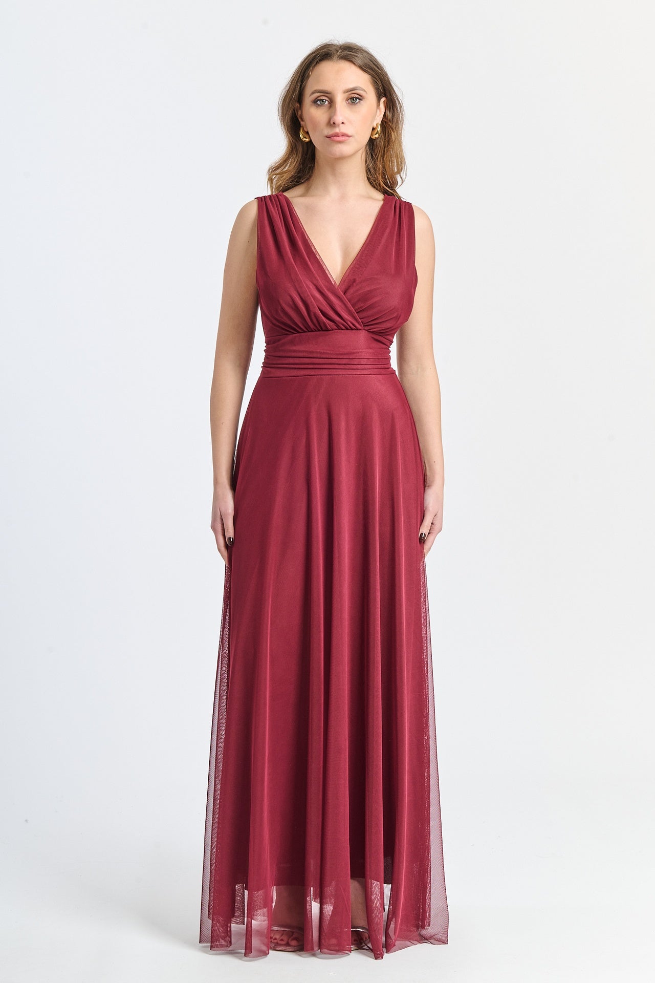 Robe vino elegante confodera fluida e colore profondo
