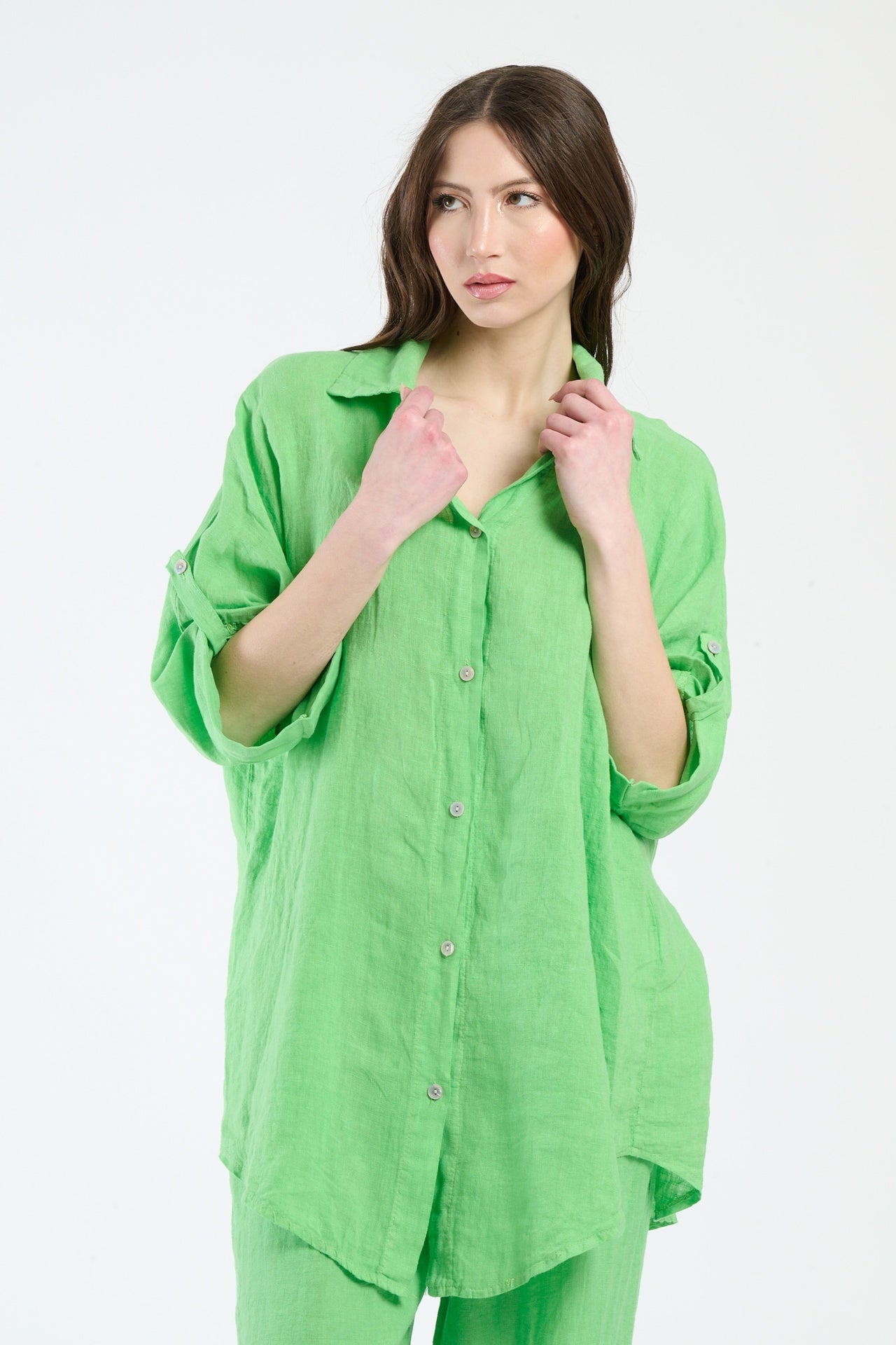 Camicia oversize verde mela, rinfrescante e dal colore vivace
