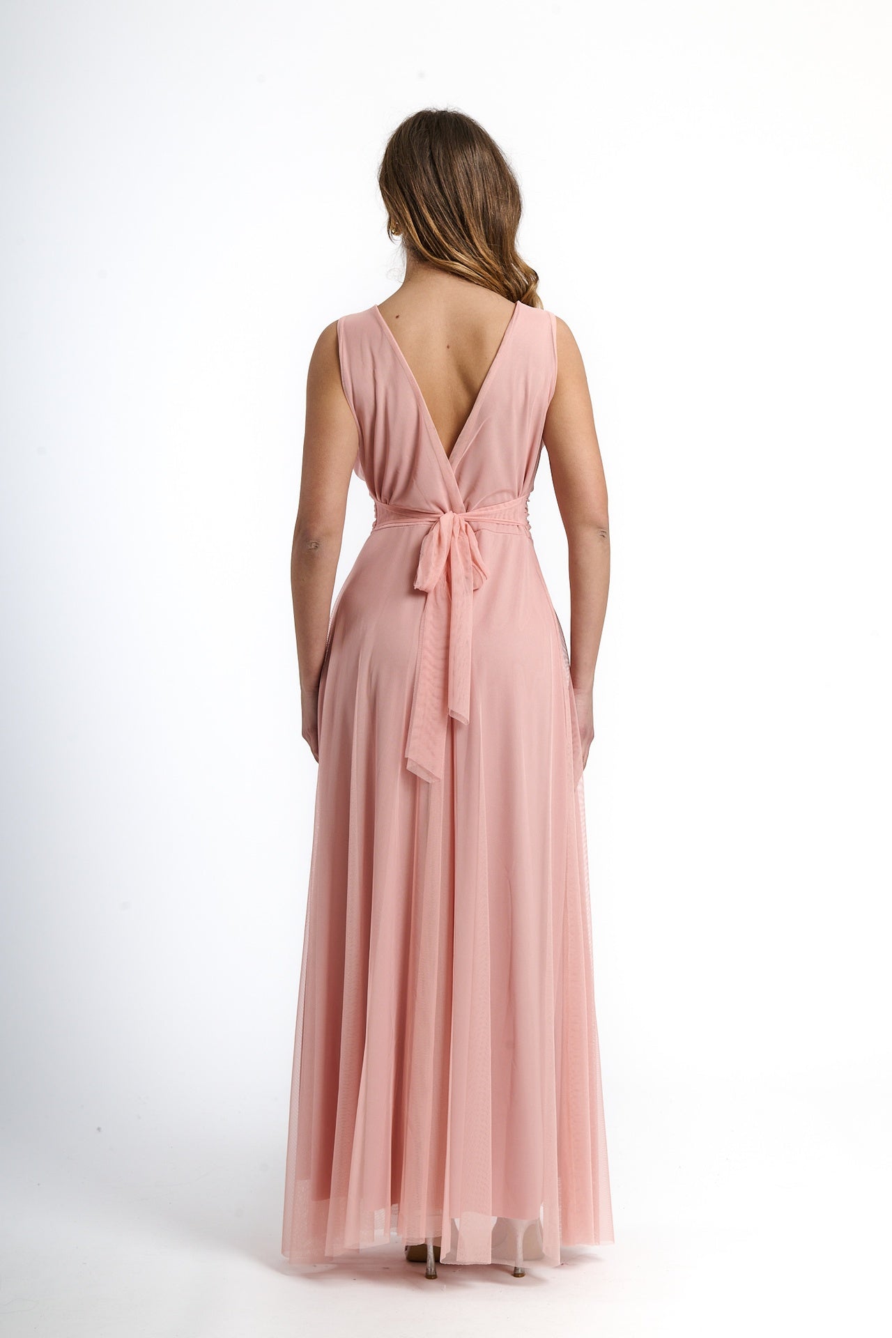 Vestito rosa antico da serata concollo a V e pizzo lussuoso