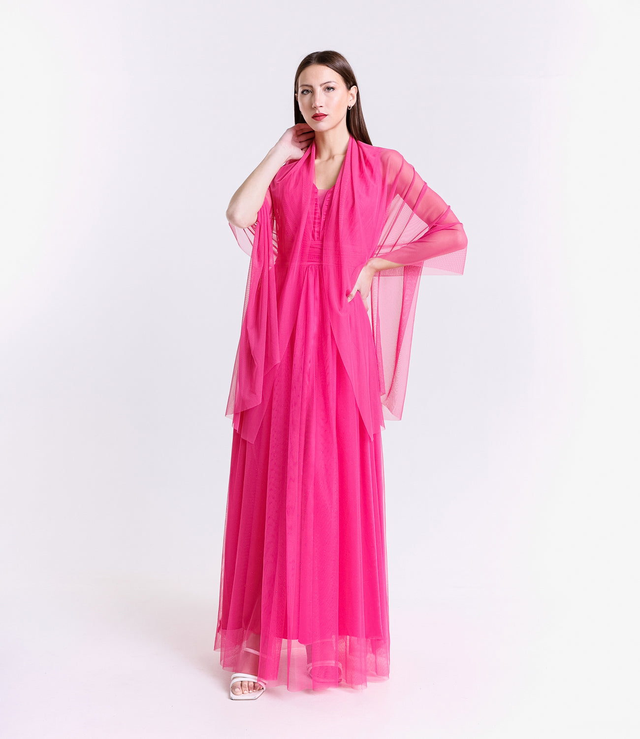Abito da cerimonia fuxia in tulle, colore accattivante per spiccare