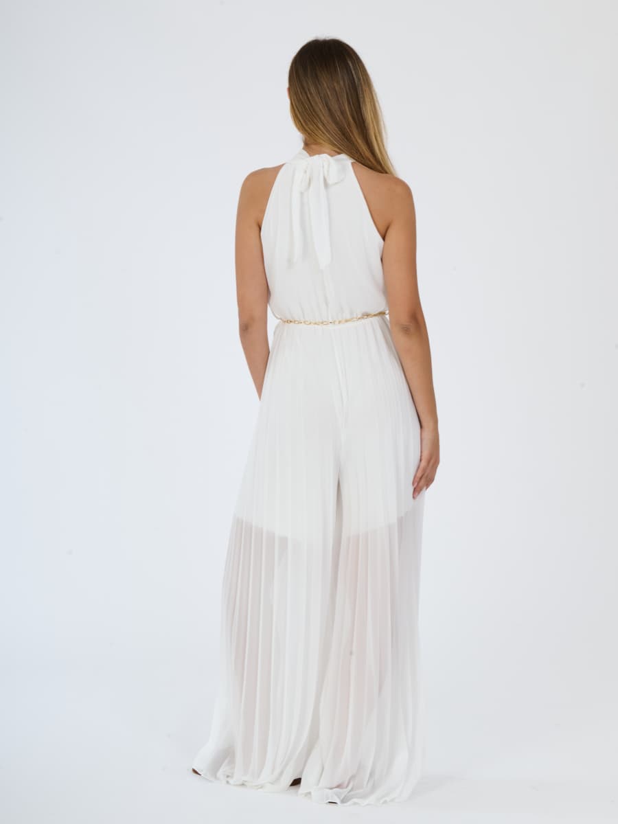 Tuta “Celestea” – Jumpsuit Plissé con Girocollo e Cintura a Catena
