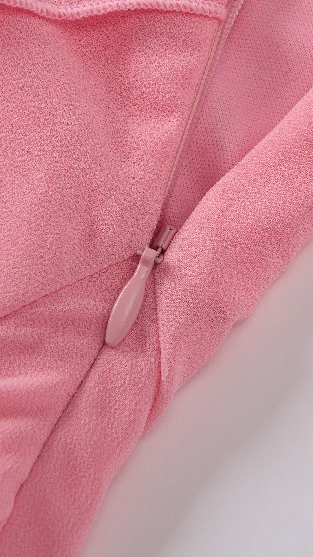 Vestito Donna Spalline Sottili con Balze Oblique, Abito Midi Smanicato Scollatura a V, Modello Elegante per Serate e Vacanze