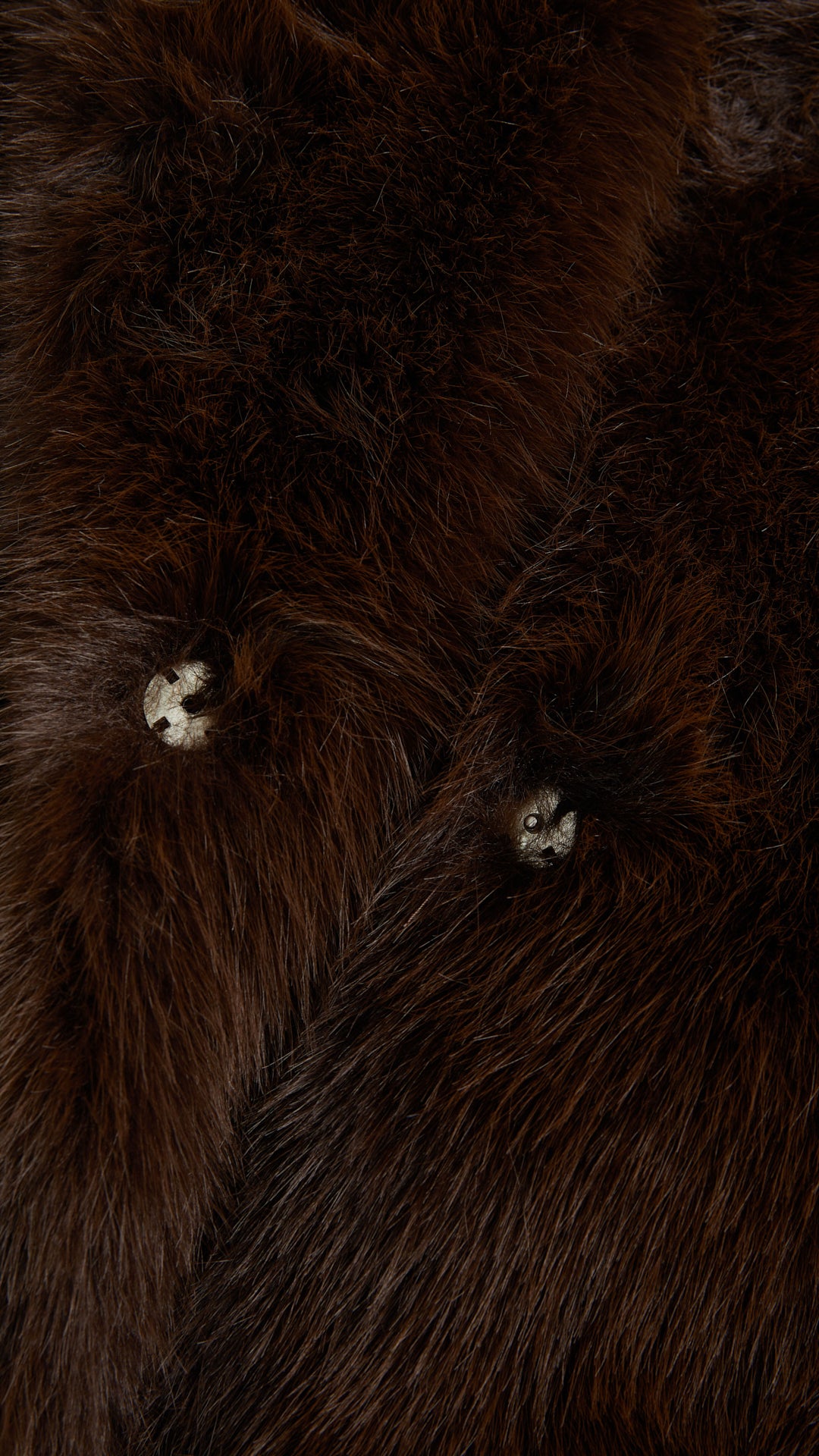 Cappotto corto in pelliccia sintetica con colletto a revers e cintura