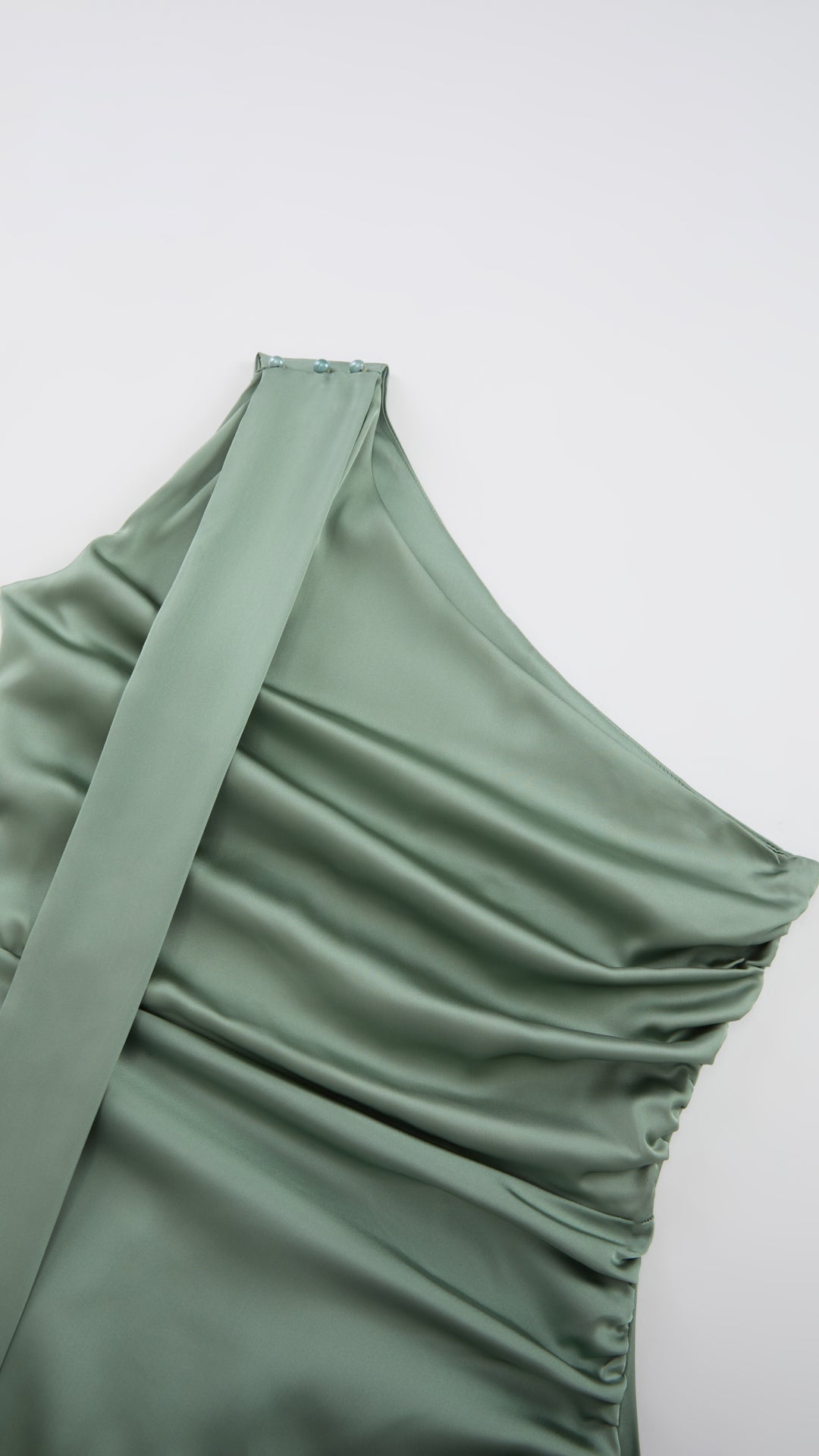 Abito Lungo Monospalla con Collarino e Fiocco in Satin - Eleganza per Matrimoni e Serate Speciali