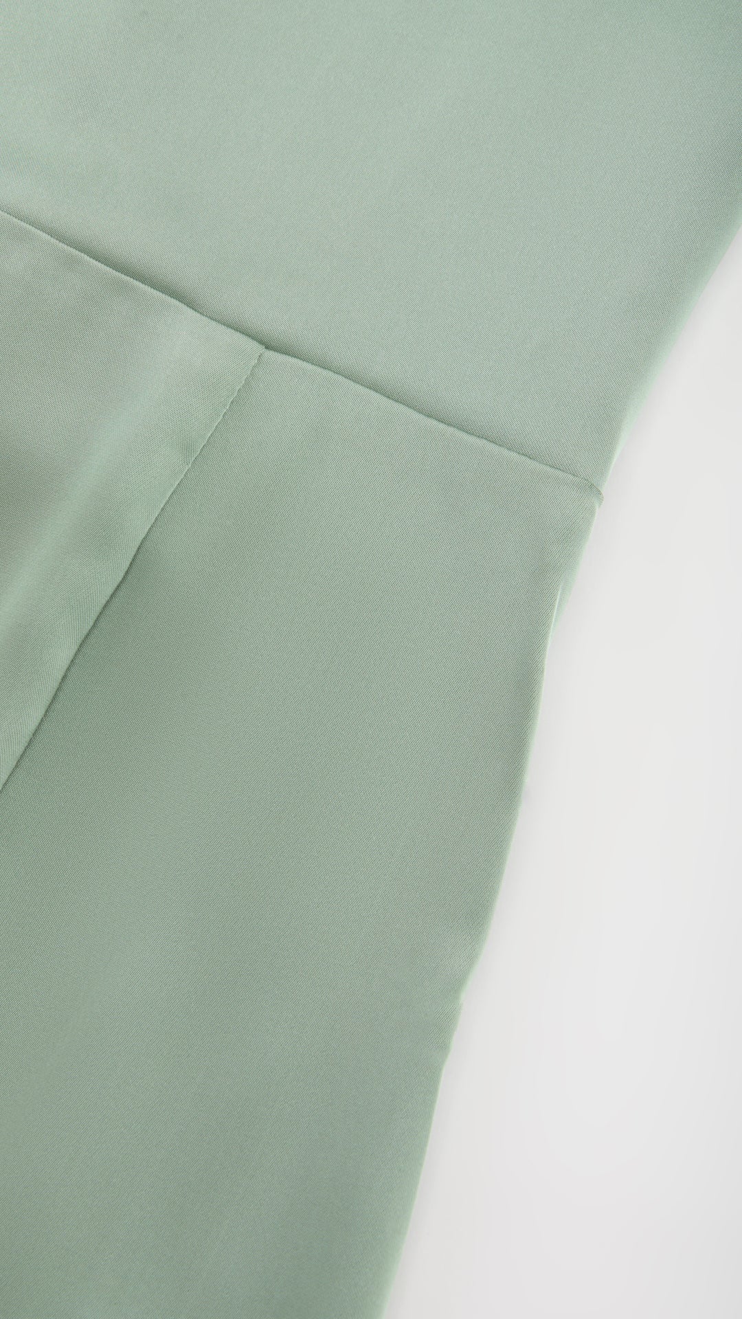 Abito Lungo Monospalla con Collarino e Fiocco in Satin - Eleganza per Matrimoni e Serate Speciali