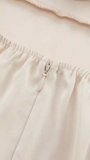 Abito Lungo in Satin con Spalline Sottili e Schiena a Croce - Eleganza per Matrimoni e Serate