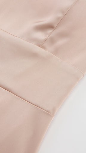 Abito Lungo in Satin con Spalline Sottili e Schiena a Croce - Eleganza per Matrimoni e Serate