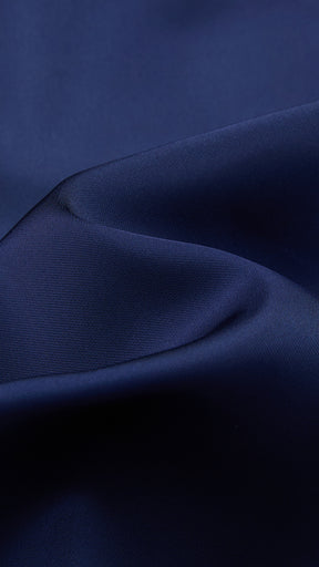 Abito Lungo in Satin con Spalline Sottili e Schiena a Croce - Eleganza per Matrimoni e Serate