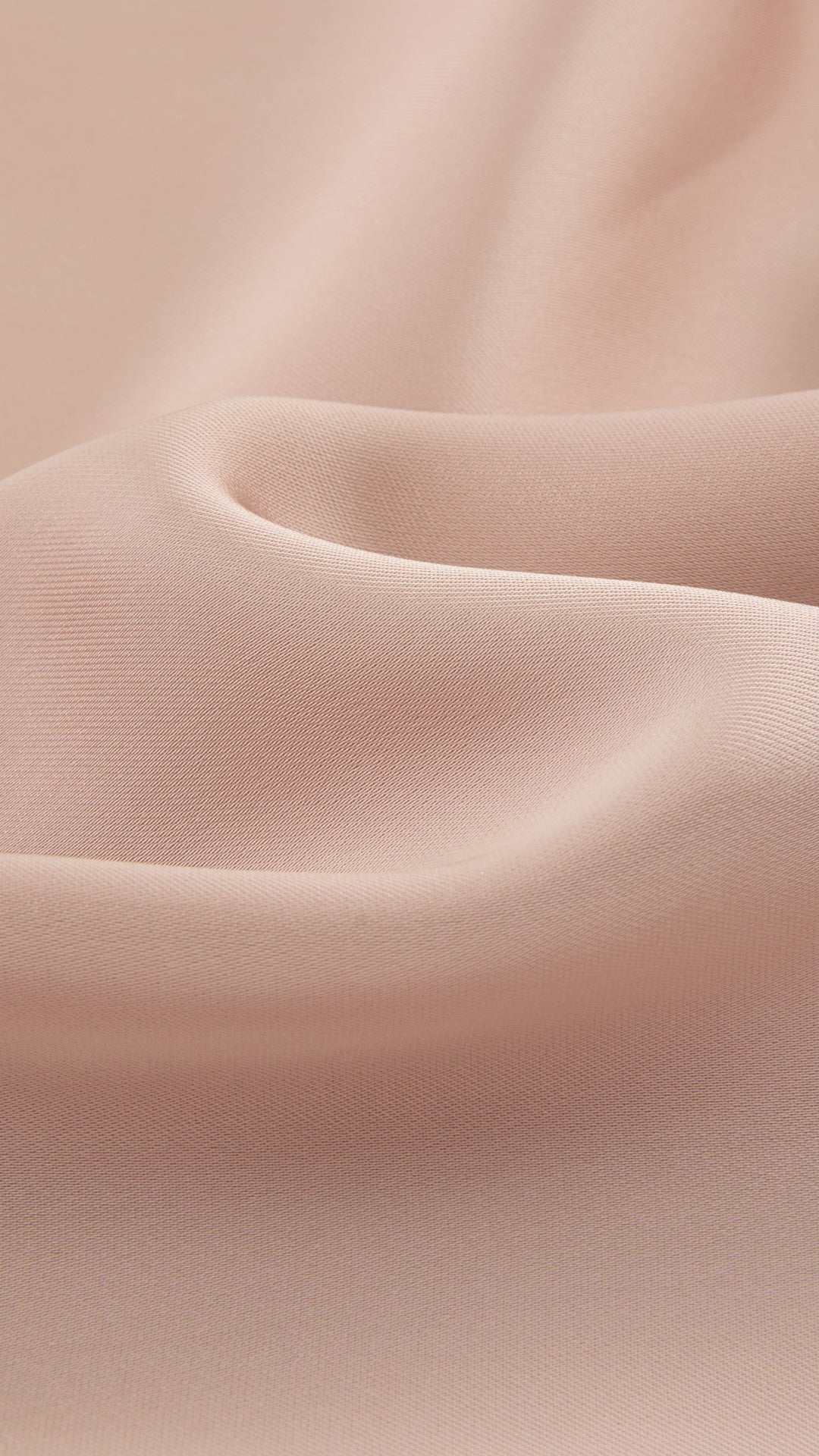 Abito Midi in Satin con Spalline e Scollatura a Collo d'Anatra - Eleganza Senza Tempo per Serate