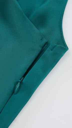 Abito Lungo Monospalla in Satin con Spacco - Eleganza Senza Tempo per Matrimoni e Serate