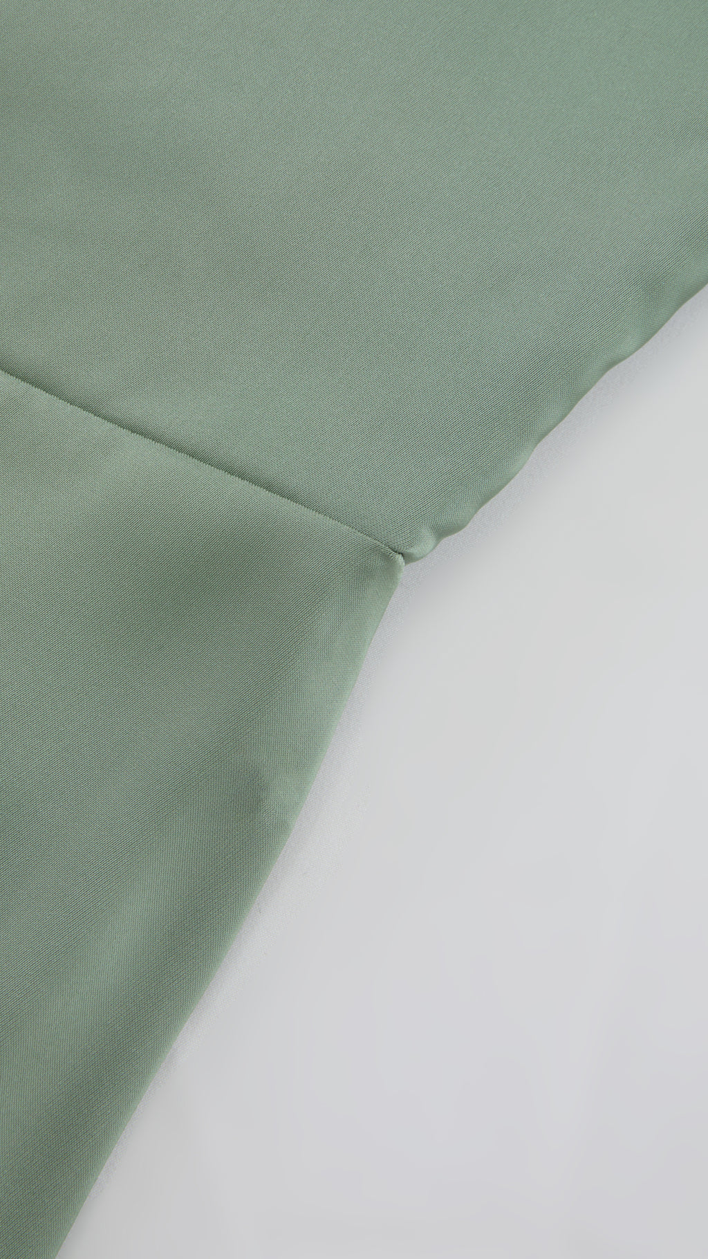 Abito Lungo Monospalla in Satin con Spacco - Eleganza Senza Tempo per Matrimoni e Serate