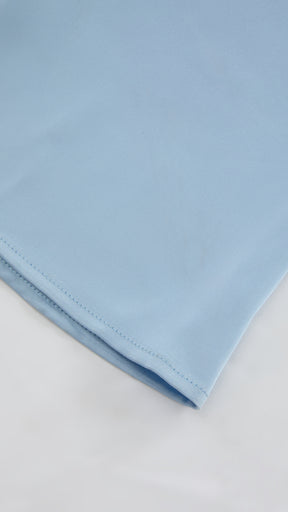 Abito Lungo Monospalla in Satin con Spacco - Eleganza Senza Tempo per Matrimoni e Serate