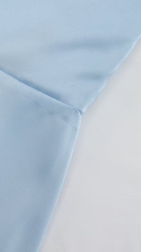 Abito Lungo Monospalla in Satin con Spacco - Eleganza Senza Tempo per Matrimoni e Serate