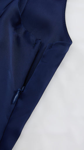 Abito Lungo Monospalla in Satin con Spacco - Eleganza Senza Tempo per Matrimoni e Serate