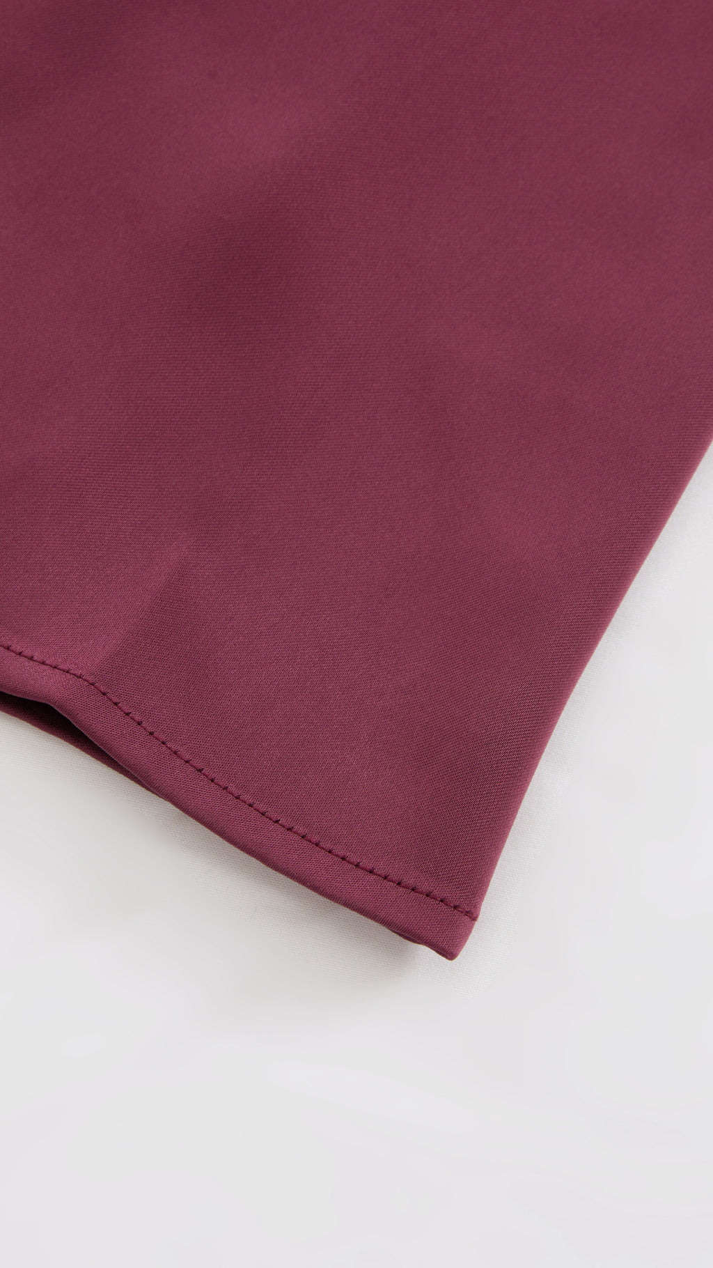 Abito Lungo Monospalla in Satin con Spacco - Eleganza Senza Tempo per Matrimoni e Serate