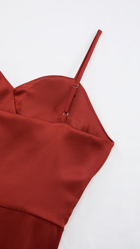 Abito Lungo a Spalline in Satin con Busto a Cuore - Eleganza per Matrimoni e Serate Speciali