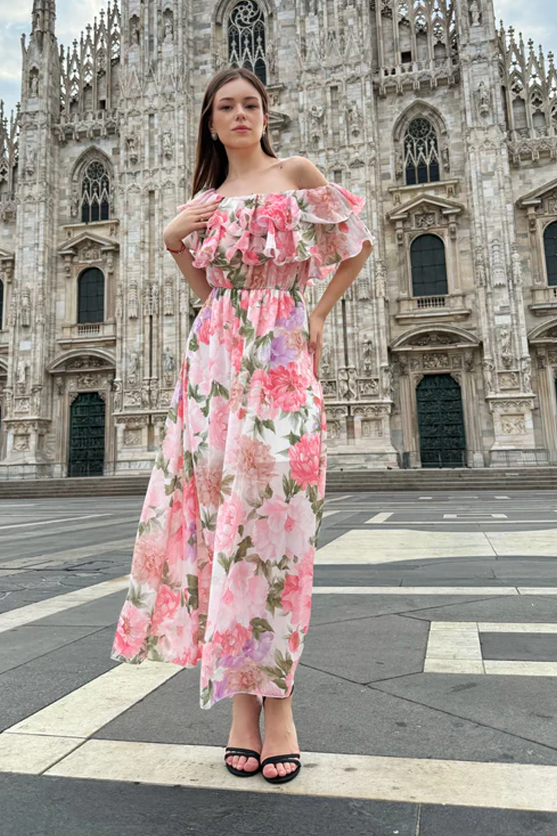Abito “Ortensia” – Vestito Lungo a Fiori con Spalle Scoperte e Volant Romantici
