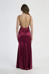 Abito aderente lungo a sirena con spalle scoperte Anita