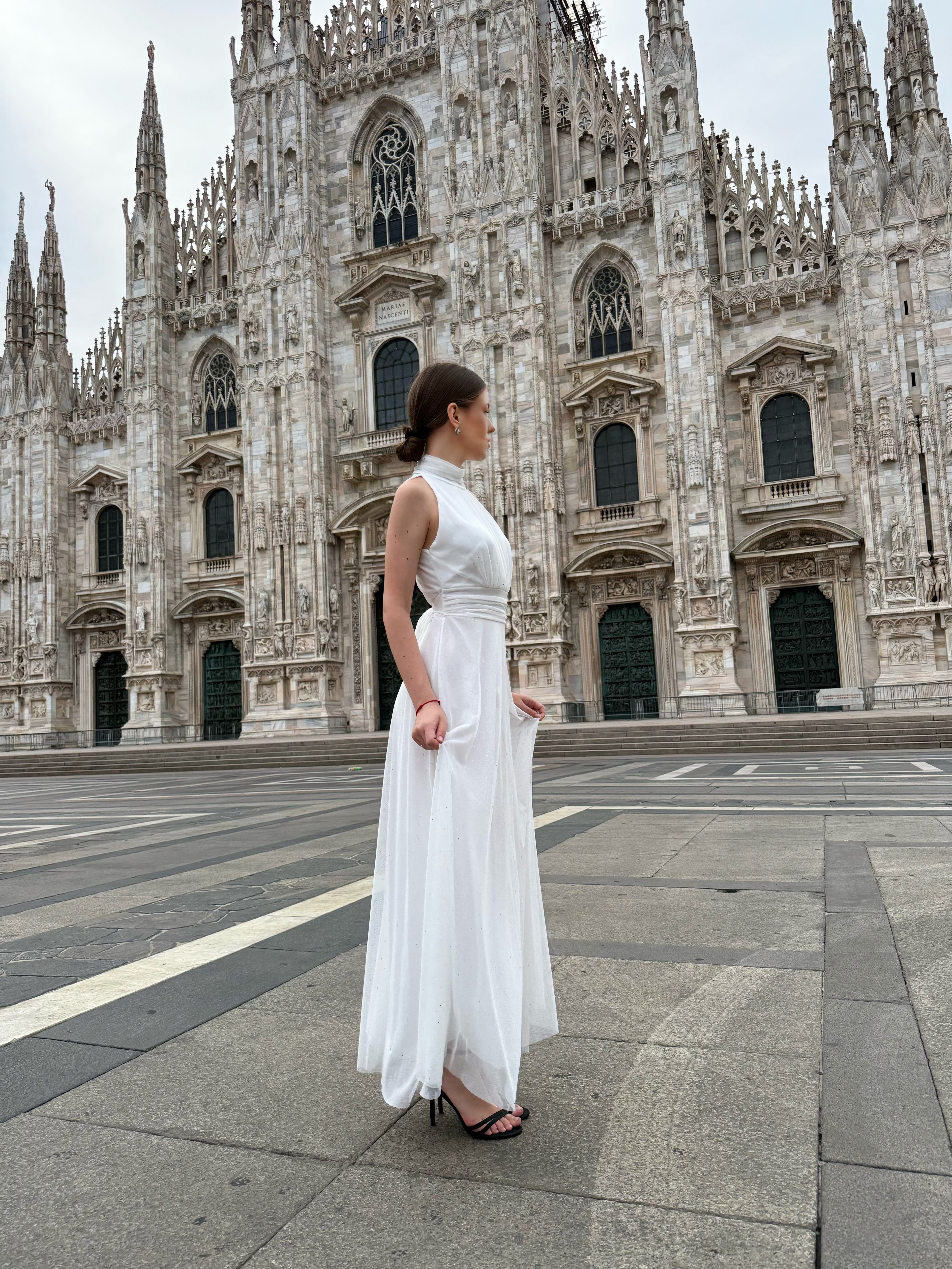 Abito in tulle con scollo all'americana Caterina