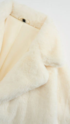 Cappotto lungo in peluche sintetica con colletto a revers