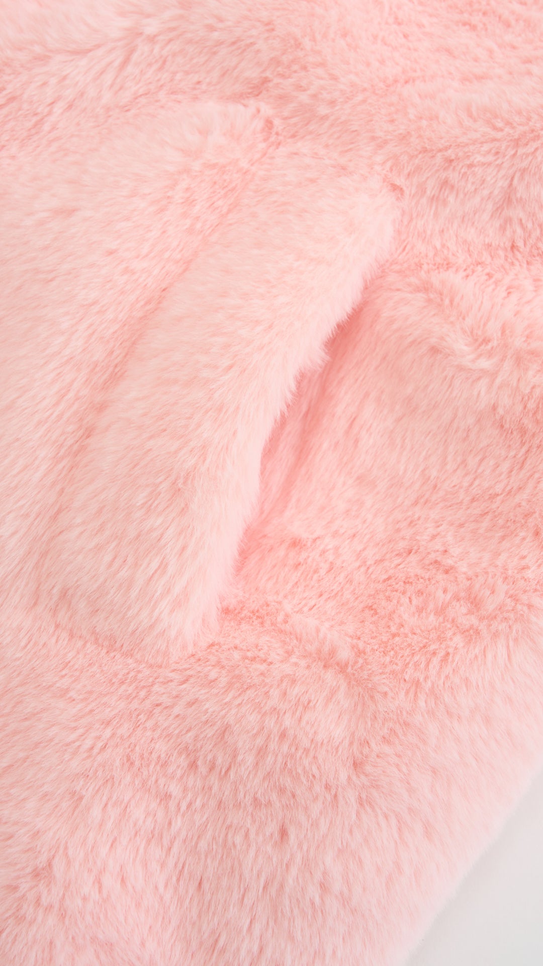 Cappotto lungo in peluche sintetica con colletto a revers