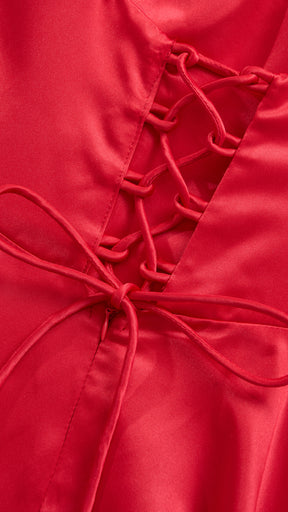 Abito da sera con spalline sottili e gonna a maxi