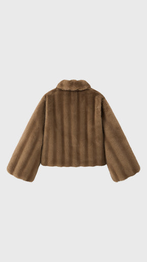 Giacca cropped in pelliccia sintetica con collo e zip frontale