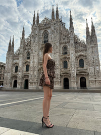 Abito “Savana” – Vestito Corto Leopardato con Spalline Sottili e Gonna Svasata