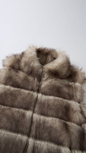 Gilet Senza Maniche Donna in Pelliccia Sintetica, Modello Collo Alto Elegante, Gilet Corto Invernale Casual per Abbinamenti Outfit
