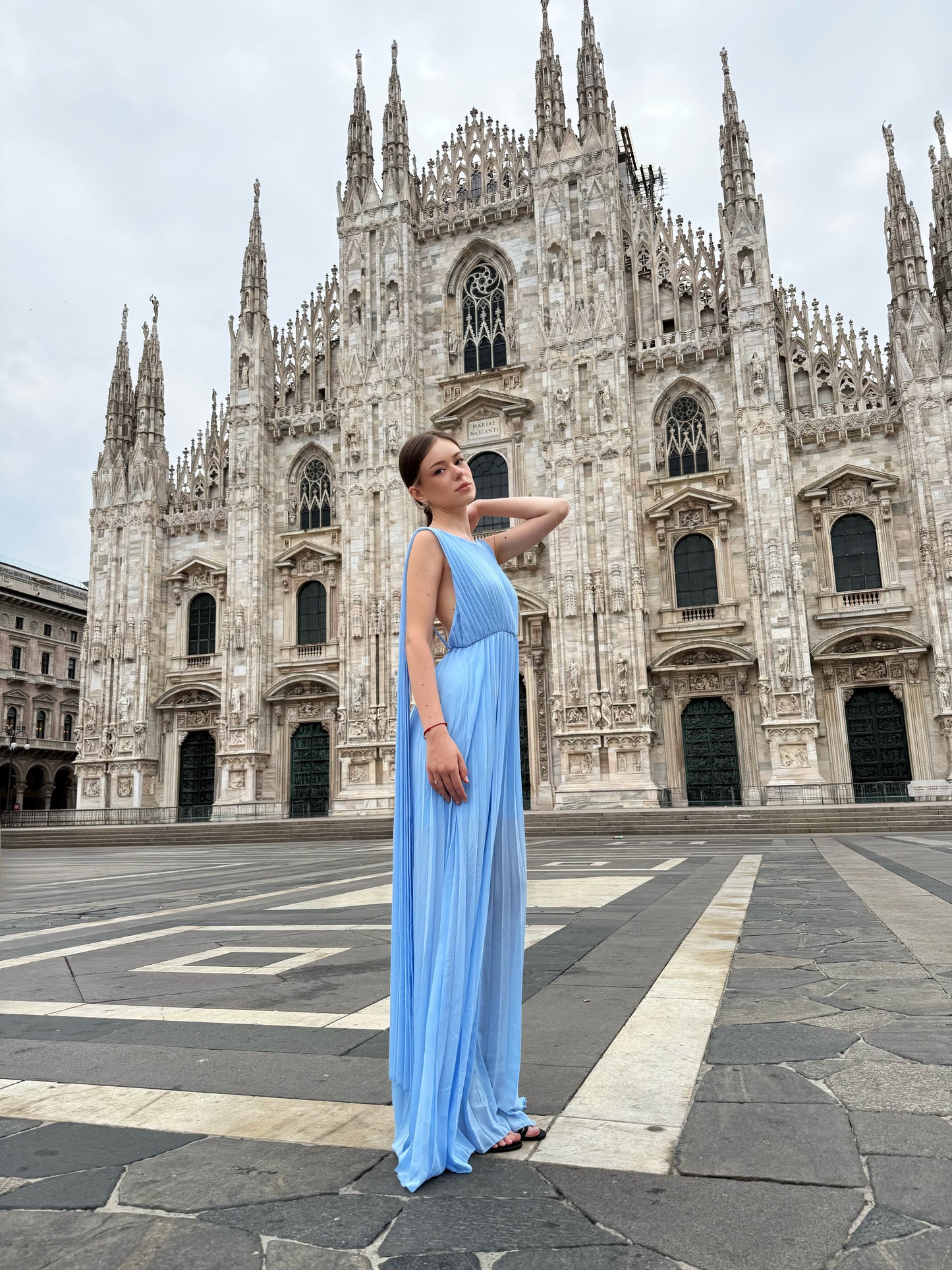 Alice elegant long pleated dress