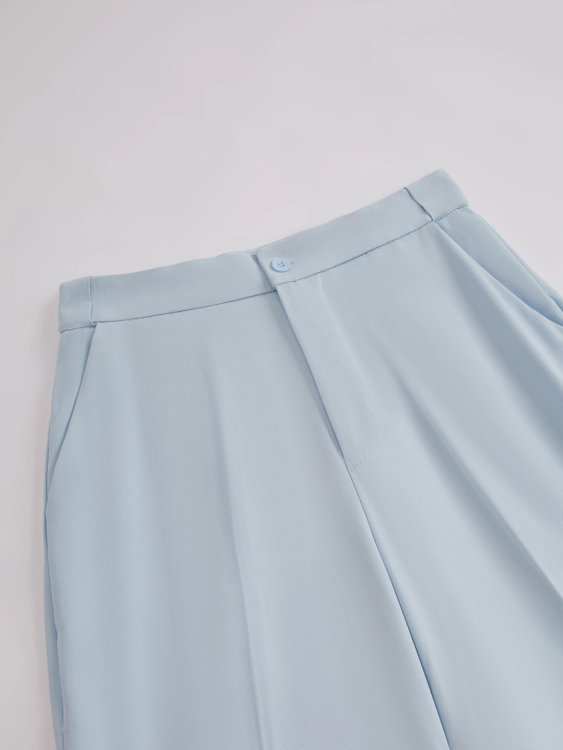 Pantaloni Donna Flared - Modello Slim Fit alla Vita per Stile Sophisticato