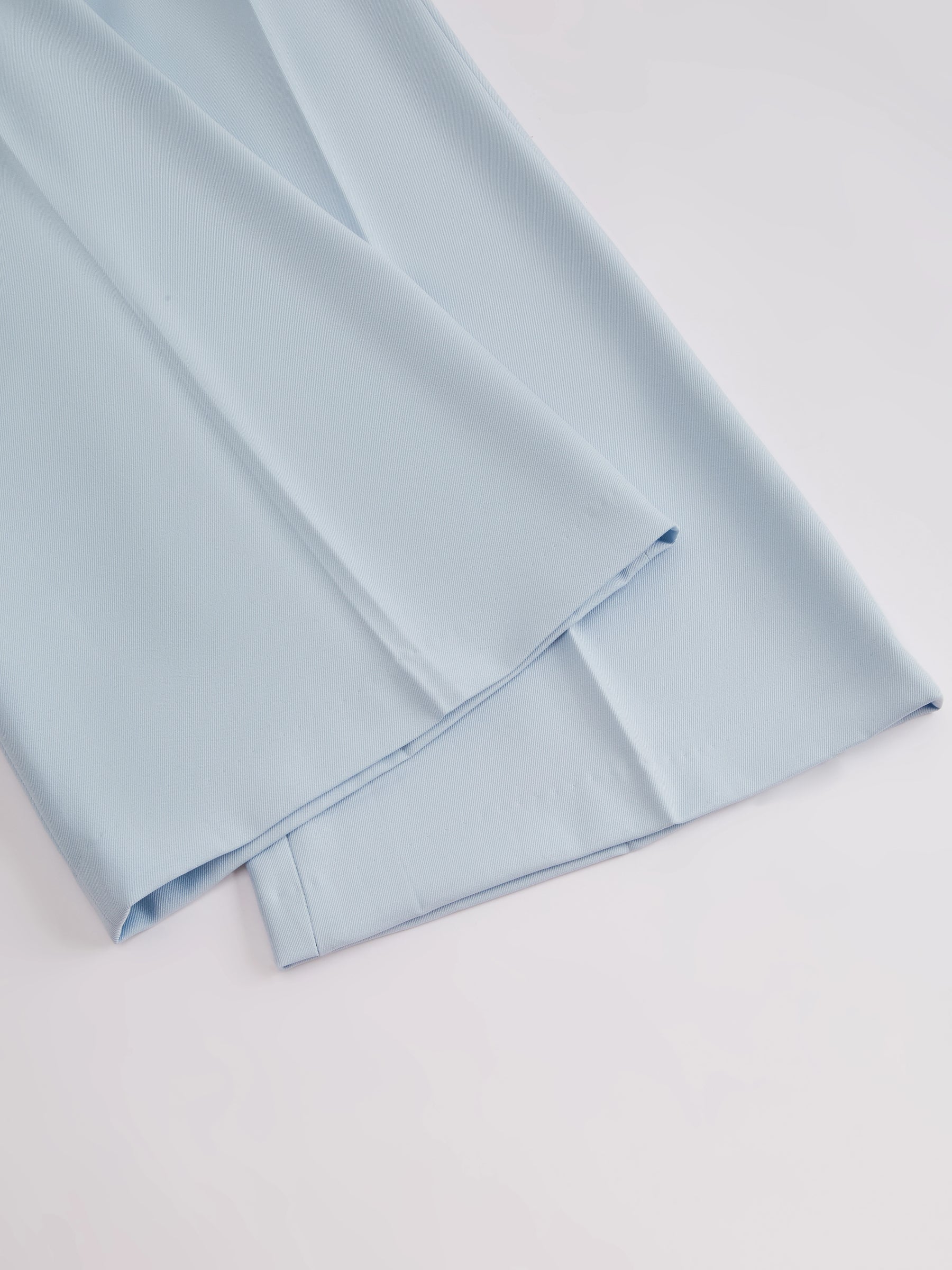 Pantaloni Donna Flared - Modello Slim Fit alla Vita per Stile Sophisticato