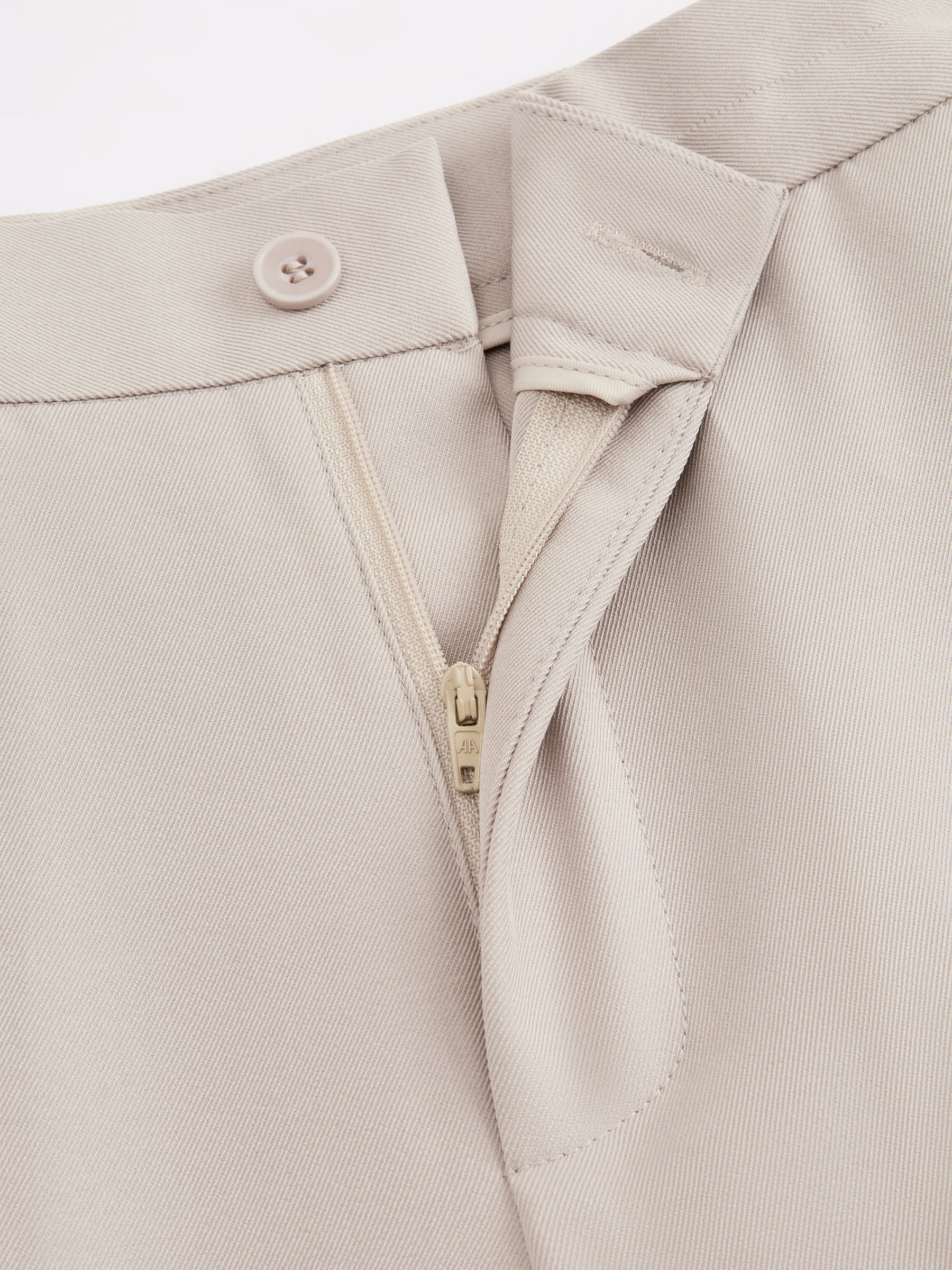 Pantaloni Donna Flared - Modello Slim Fit alla Vita per Stile Sophisticato