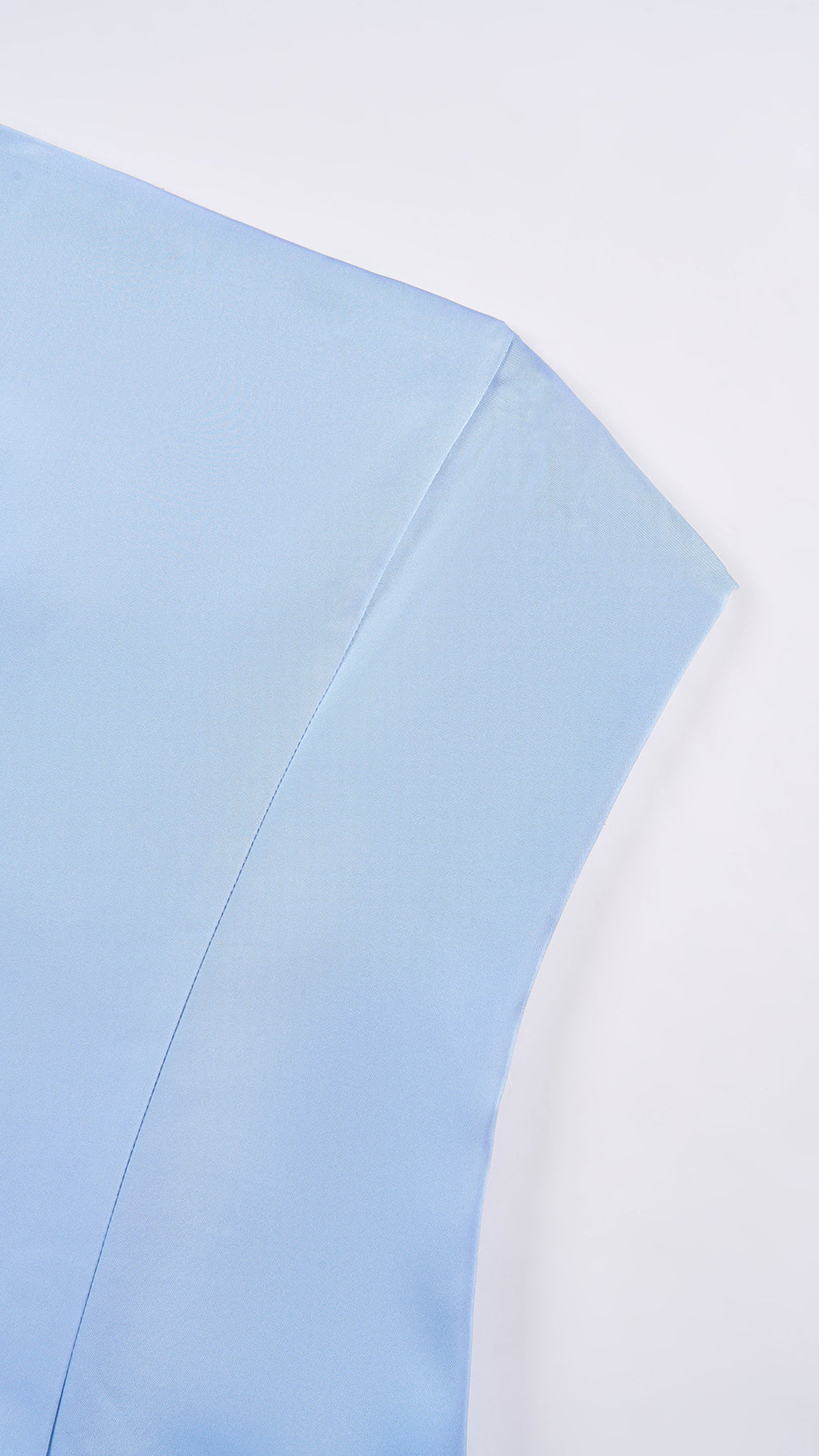 Abito lungo elegante con scollo a collo alto a fiocco, design bicolore con top asimmetrico e gonna fluida