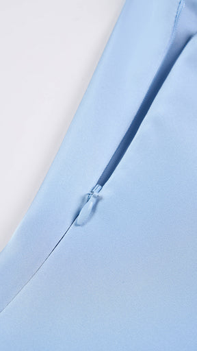 Abito lungo elegante con scollo a collo alto a fiocco, design bicolore con top asimmetrico e gonna fluida