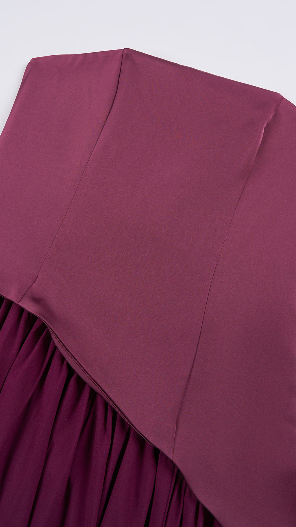 Abito lungo elegante con scollo a collo alto a fiocco, design bicolore con top asimmetrico e gonna fluida