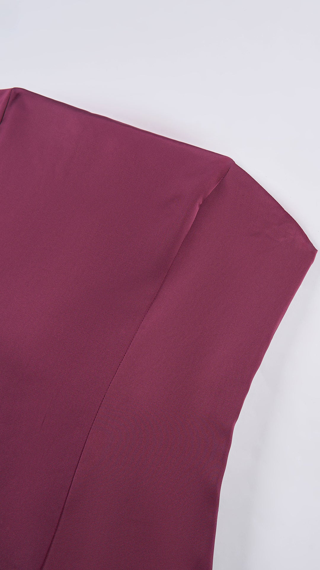 Abito lungo elegante con scollo a collo alto a fiocco, design bicolore con top asimmetrico e gonna fluida