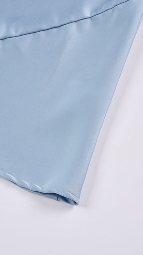 Abito lungo elegante senza maniche con scollo a collo drappeggiato e dettaglio a fibbia, in tessuto fluido, per cerimonie e occasioni speciali