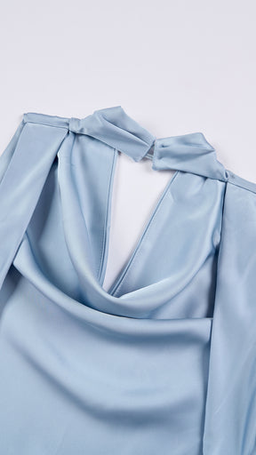 Abito lungo elegante senza maniche con scollo a collo drappeggiato e dettaglio a fibbia, in tessuto fluido, per cerimonie e occasioni speciali