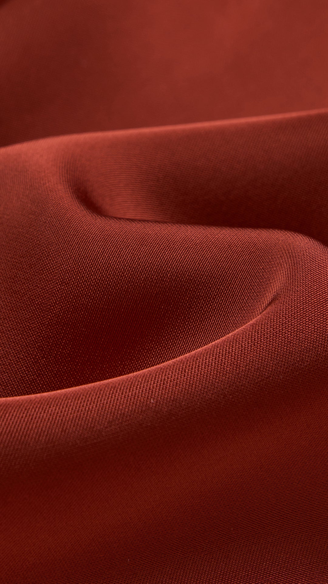 Abito lungo elegante senza maniche con scollo a collo drappeggiato e dettaglio a fibbia, in tessuto fluido, per cerimonie e occasioni speciali