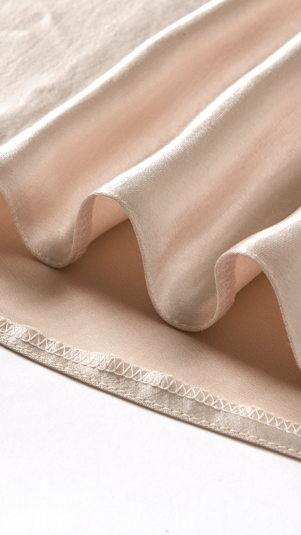 Vestito Lungo Satin Donna con Colletto Alto e Spalle Scoperte, Abito Elegante Cerimonia Busto Arricciato e Gonna Svasata