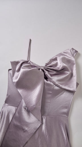 Vestito Lungo Satin Donna Spallina Singola con Maxi Fiocco, Abito Elegante da Cerimonia e Festa Smanicato