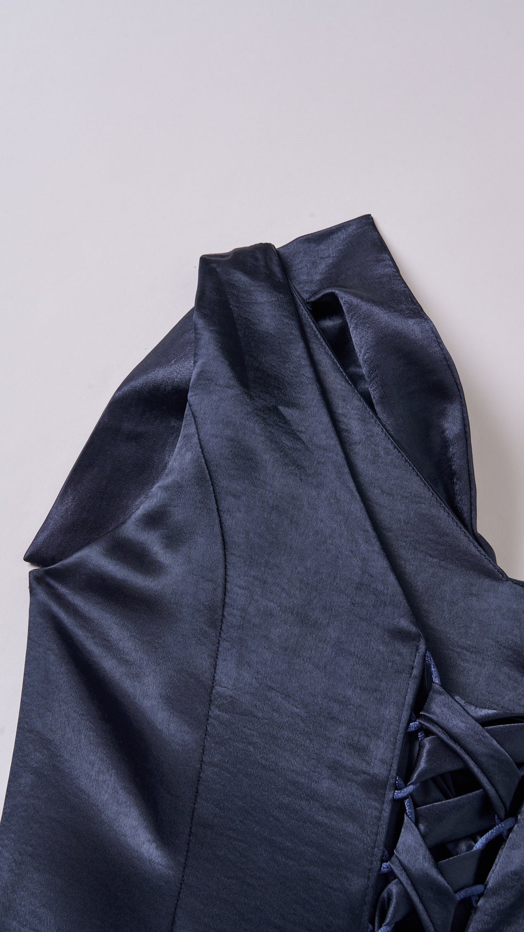 Vestito Lungo Satin Donna Spallina Singola con Maxi Fiocco, Abito Elegante da Cerimonia e Festa Smanicato