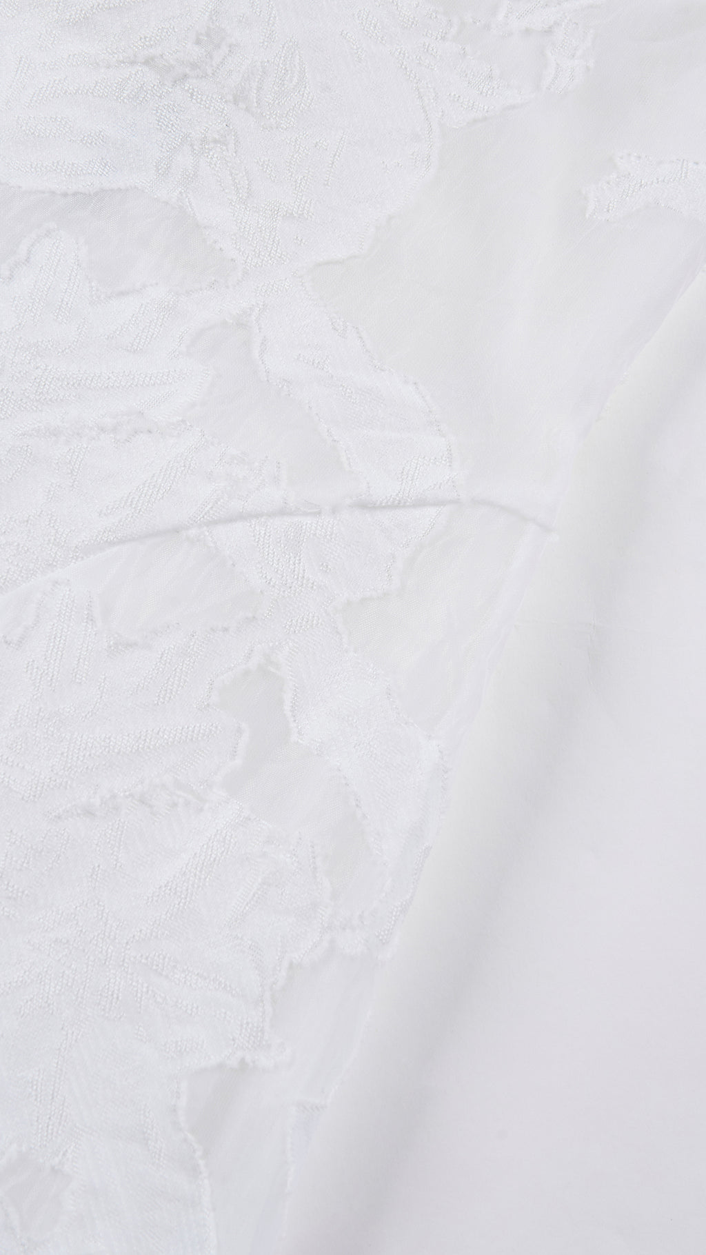 Abito midi elegante a spalline sottili con scollo a fascia, tessuto jacquard floreale e dettaglio a croce sul retro（副本）