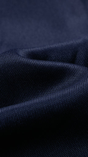 Abito midi elegante a spalline sottili con scollo a fascia, tessuto jacquard floreale e dettaglio a croce sul retro