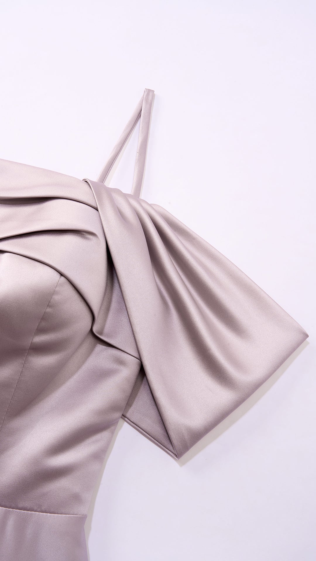 Vestito Lungo Satin Spalline Sottili a Spalla Scoperta, Abito Elegante Donna da Cerimonia con Busto Arricciato e Gonna Ampia